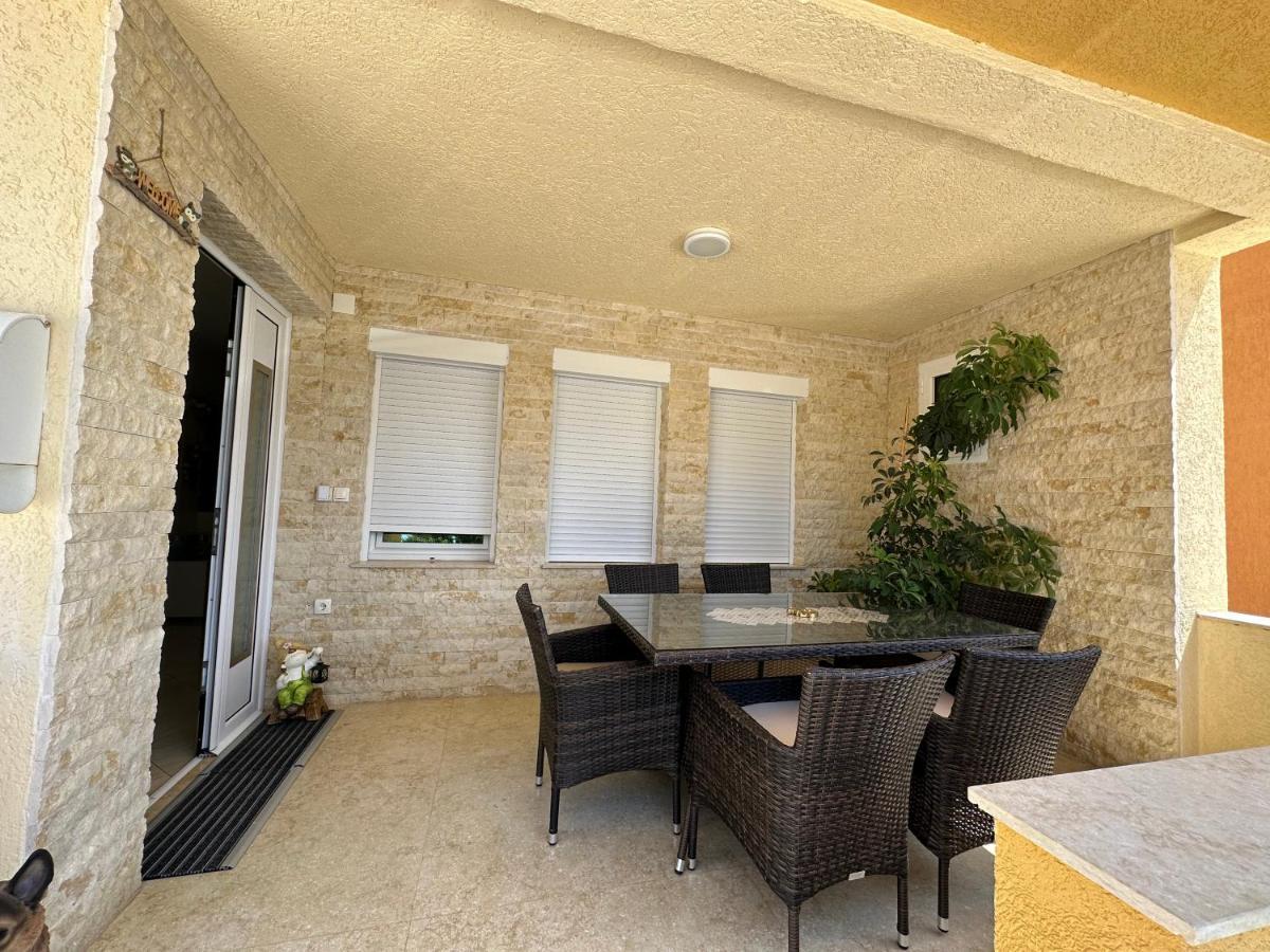Apartments Edona Ulcinj Luaran gambar